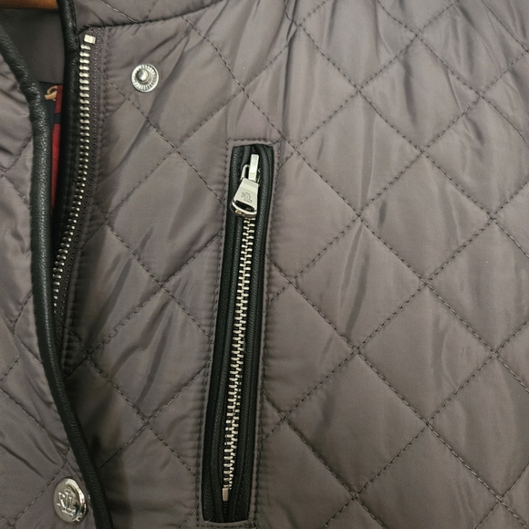 Ralph Lauren Quilted Hooded Puffer Coat in Charcoal M - Picture 4 of 11